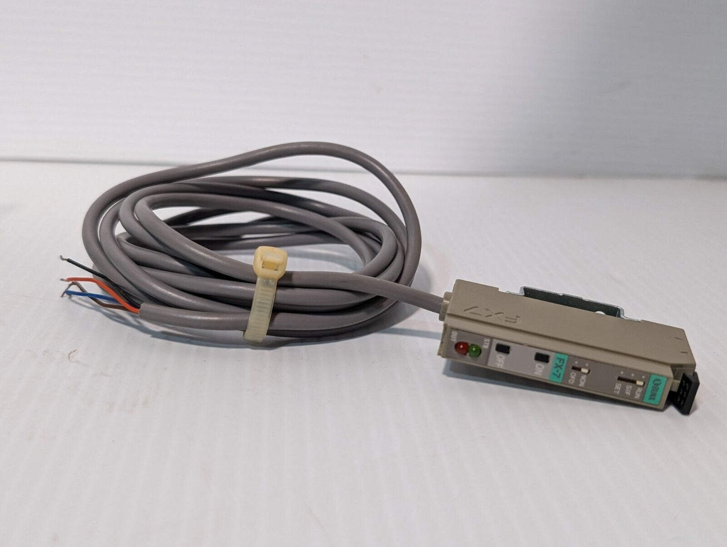 SunX FX-7 Fiber Optic Sensor, Photoelectric Sensor - Free Shipping + Returns