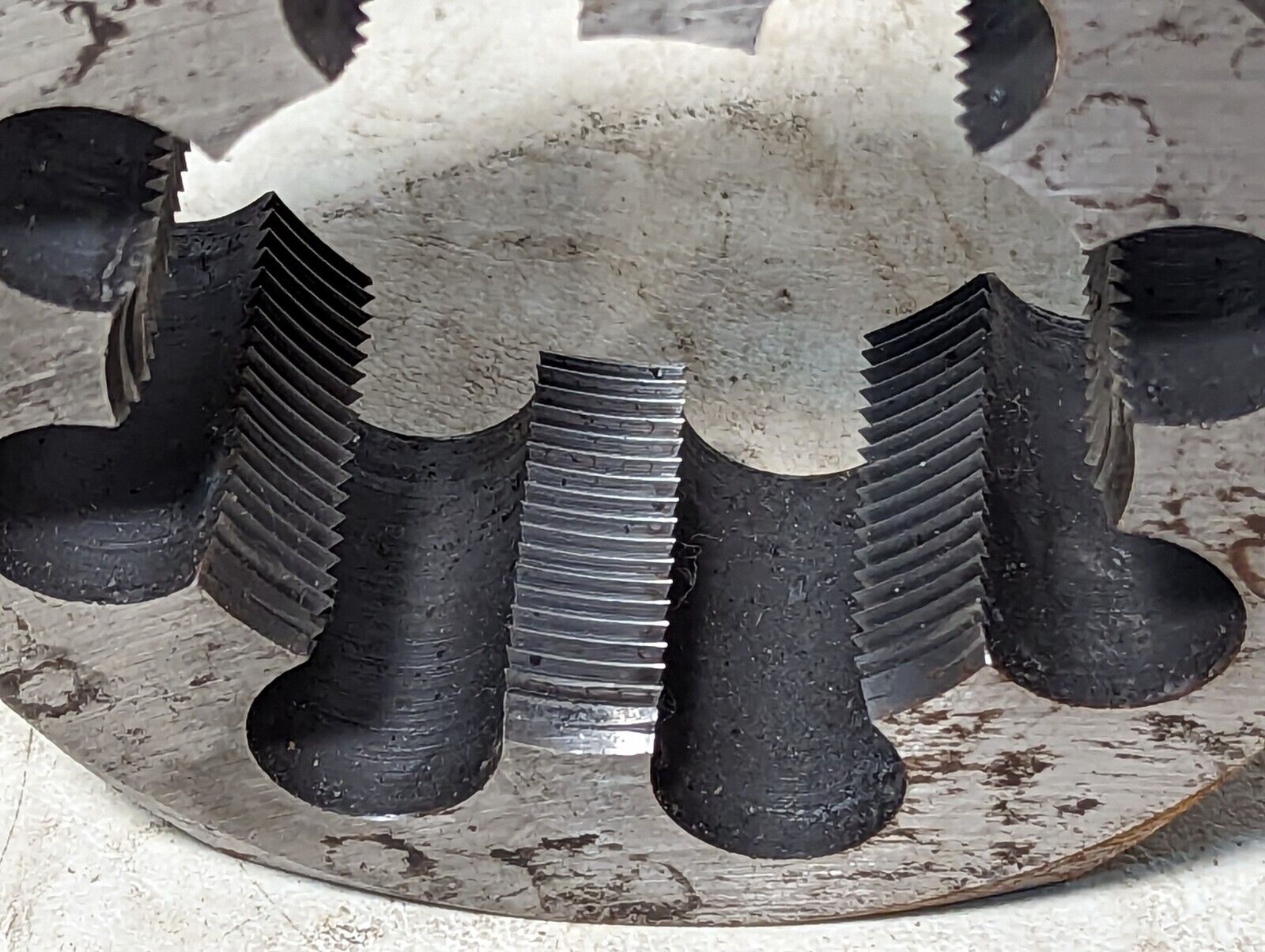 2-3/4-12 hex rethreading die