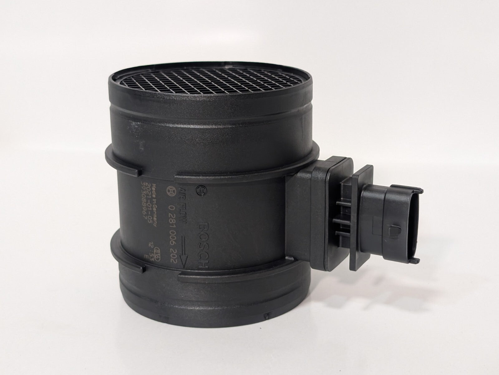 1 pc Bosch F00C267020 Air Flow Meter with PBT-GF30 Relay 393088967 F 00C 267 020