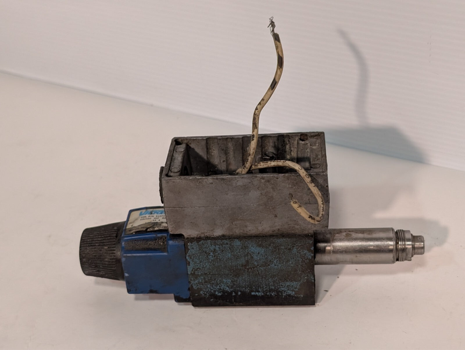 Vickers 633741 Solenoid Valve Coil on (Unidentifiable) Solenoid Valve