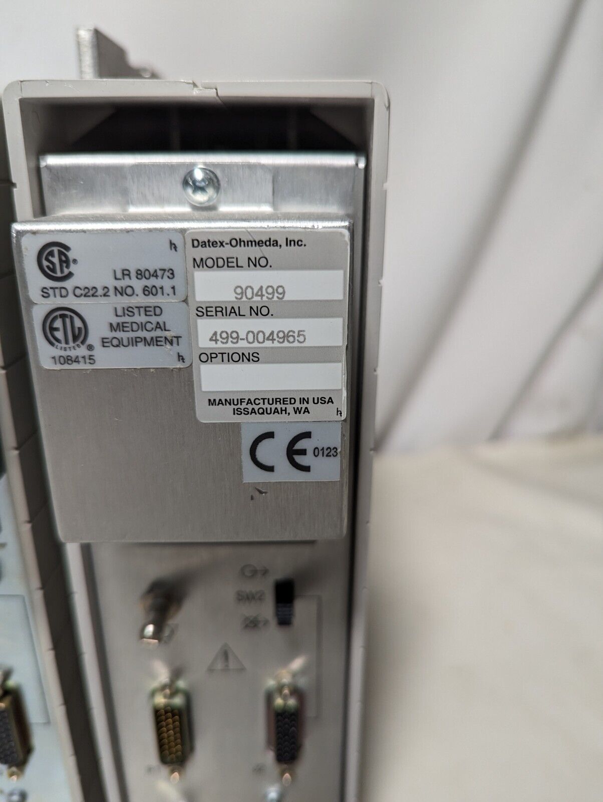 Spacelabs Medical Datex-Ohmeda 90387 with 90499 module rack for patient monitors