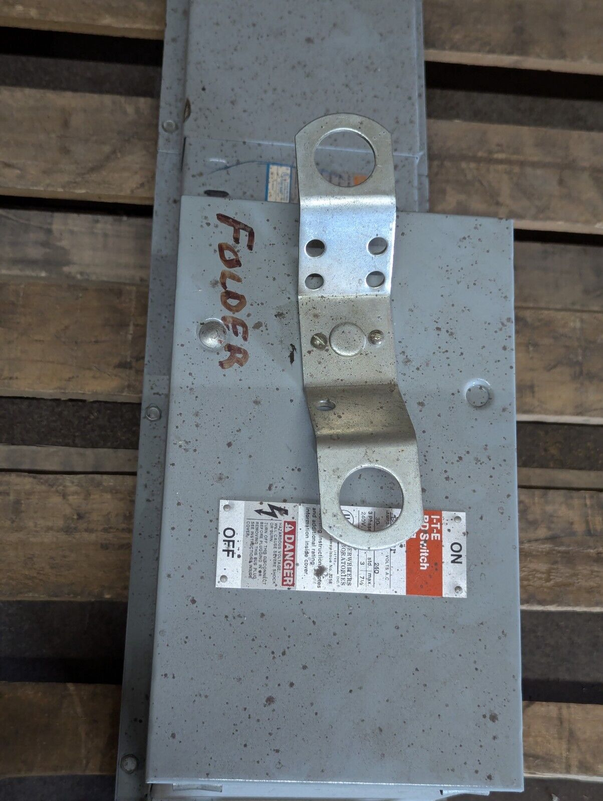 I-T-E BOS-16421 BD Switch Plug, 30A, 240V, 3 phase, 3 HP std. - Free Shipping
