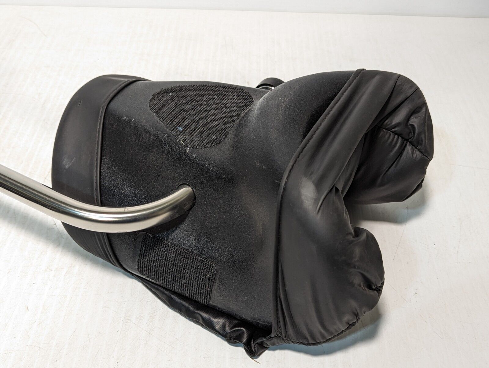 Allen Medical C-002082-A9 Leg Holder, Right - Free Shipping
