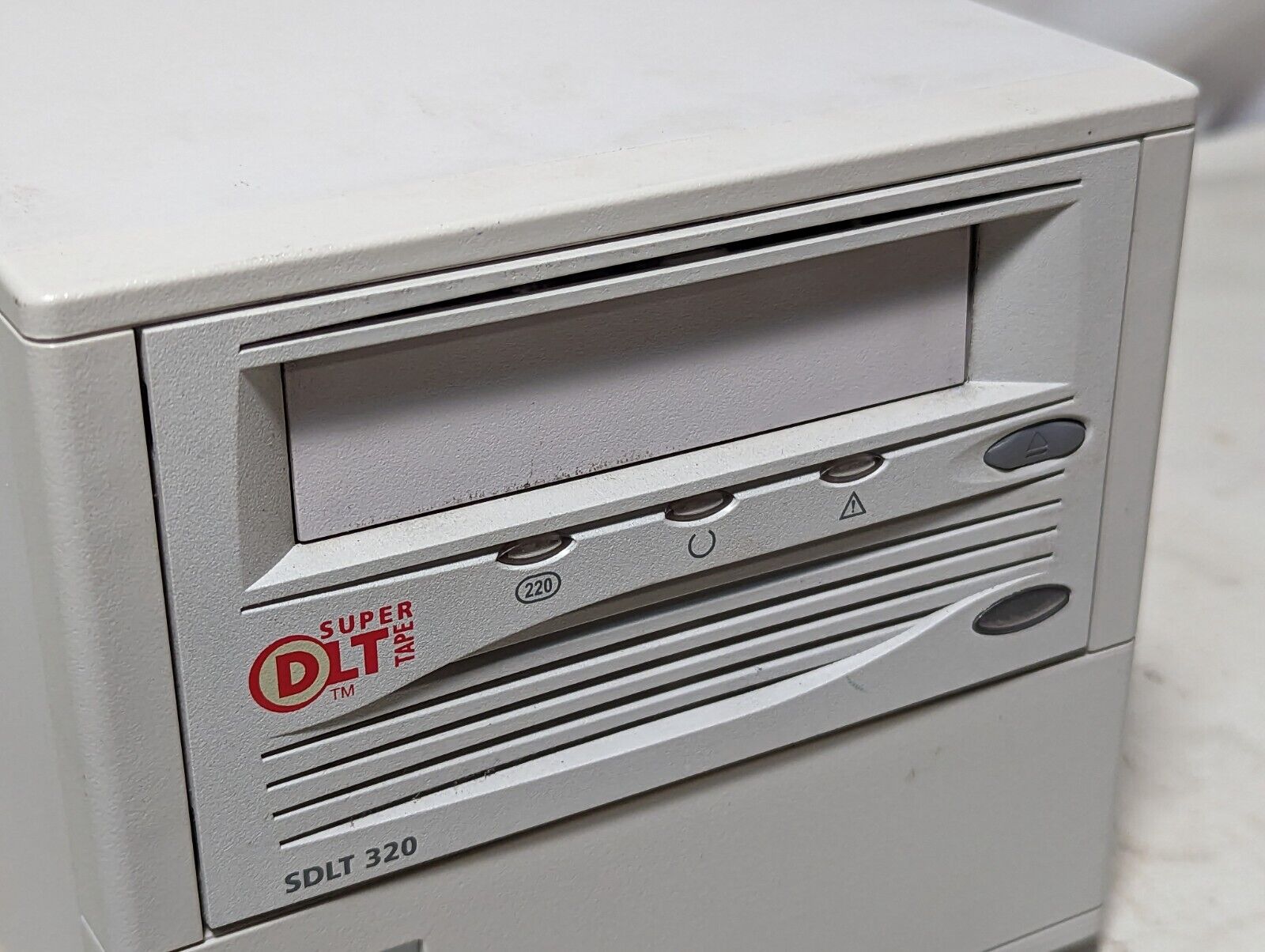 Quantum TR-S23BA-YF, SDLT320 External Tabletop SCSI Tape Drive Module