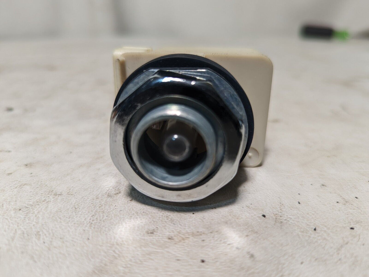 Square D 9001KP11 standard pilot light, Class 9001, Series H, Type KP11, 120VAC