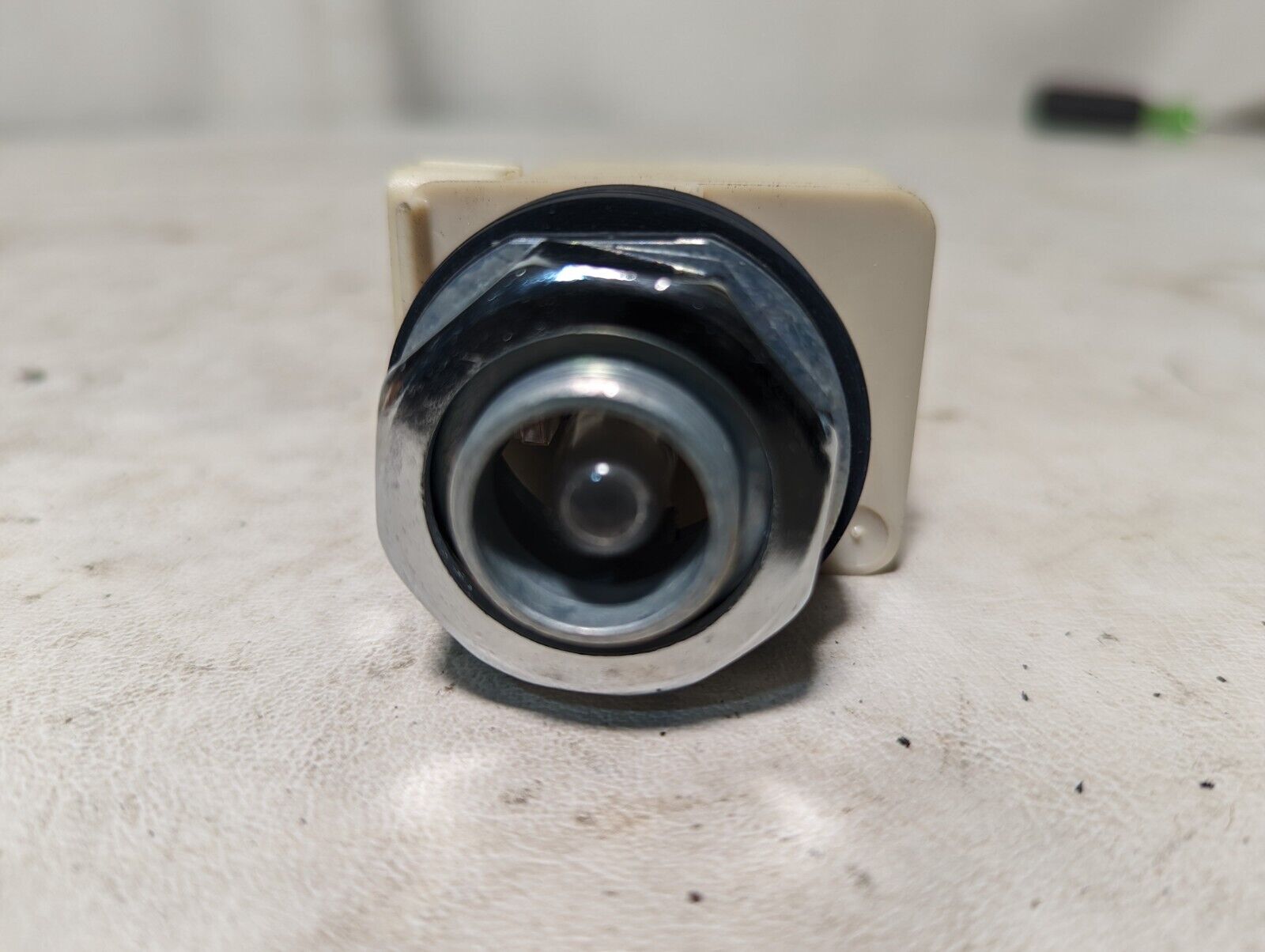 Square D 9001KP11 standard pilot light, Class 9001, Series H, Type KP11, 120VAC