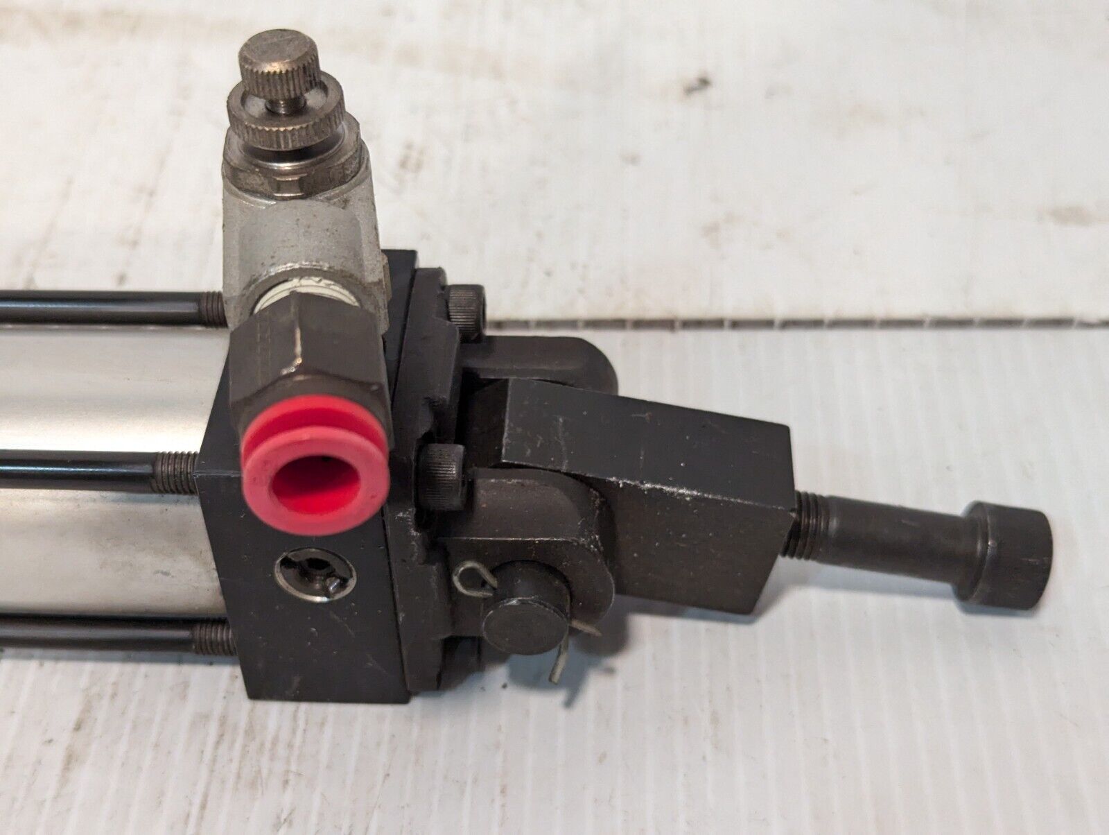 Miller Fluid Power AL84B2B Cylinder 5/8 D 1-1/2" Bore 5" Stroke-Free Ship+Return