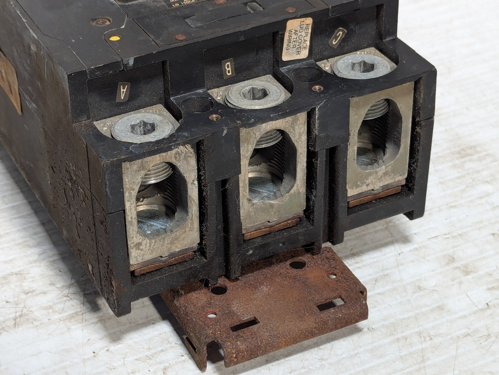 Square D LA36300 I-Line Plug On Circuit Breaker 300A 600V 3P 3PH LA 300A 3 Pole