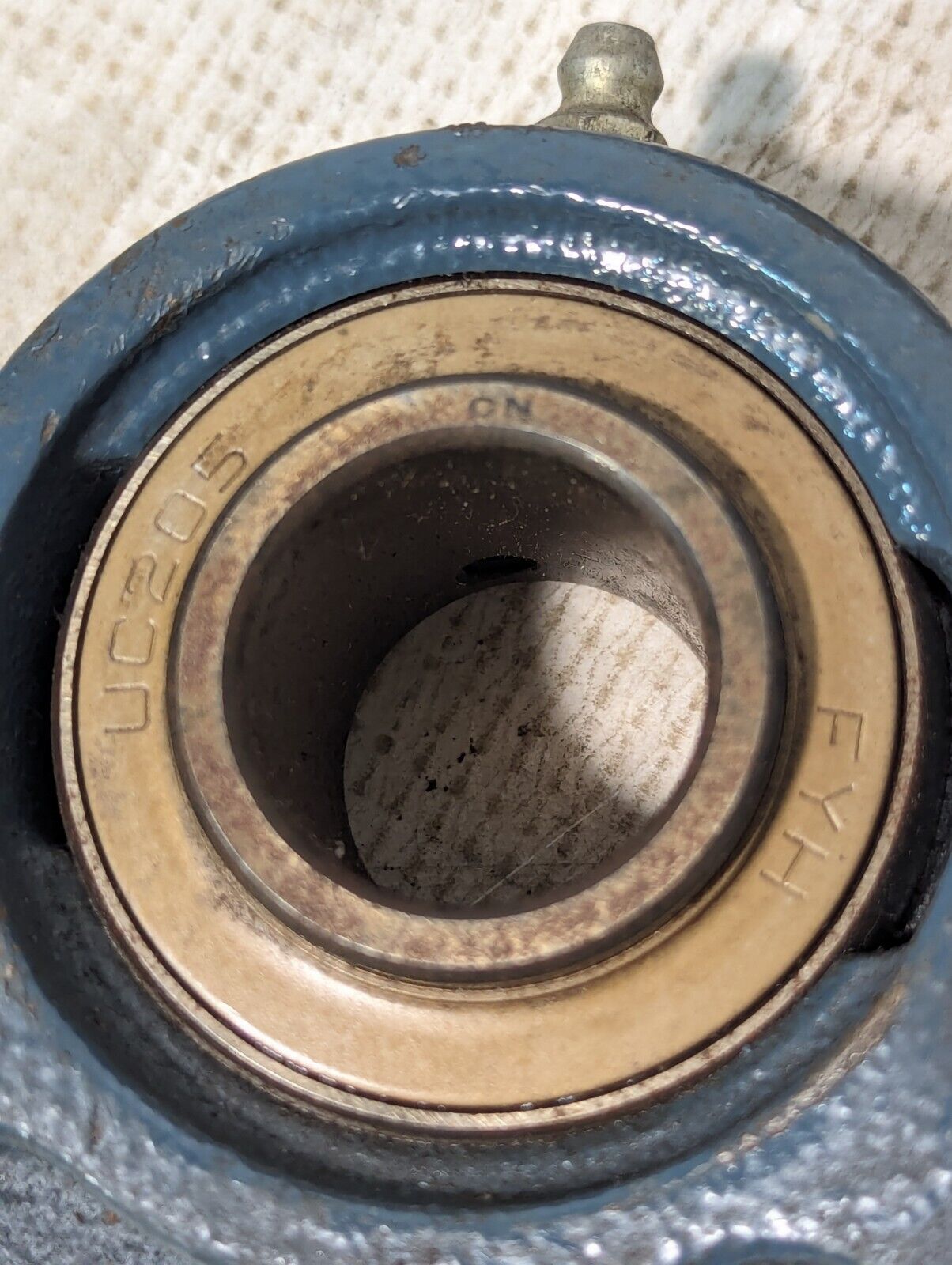 Lot of 2 FYH UCP205-16 Pillow Block Bearings, 1" Bore, Cast Iron -Free Shipping