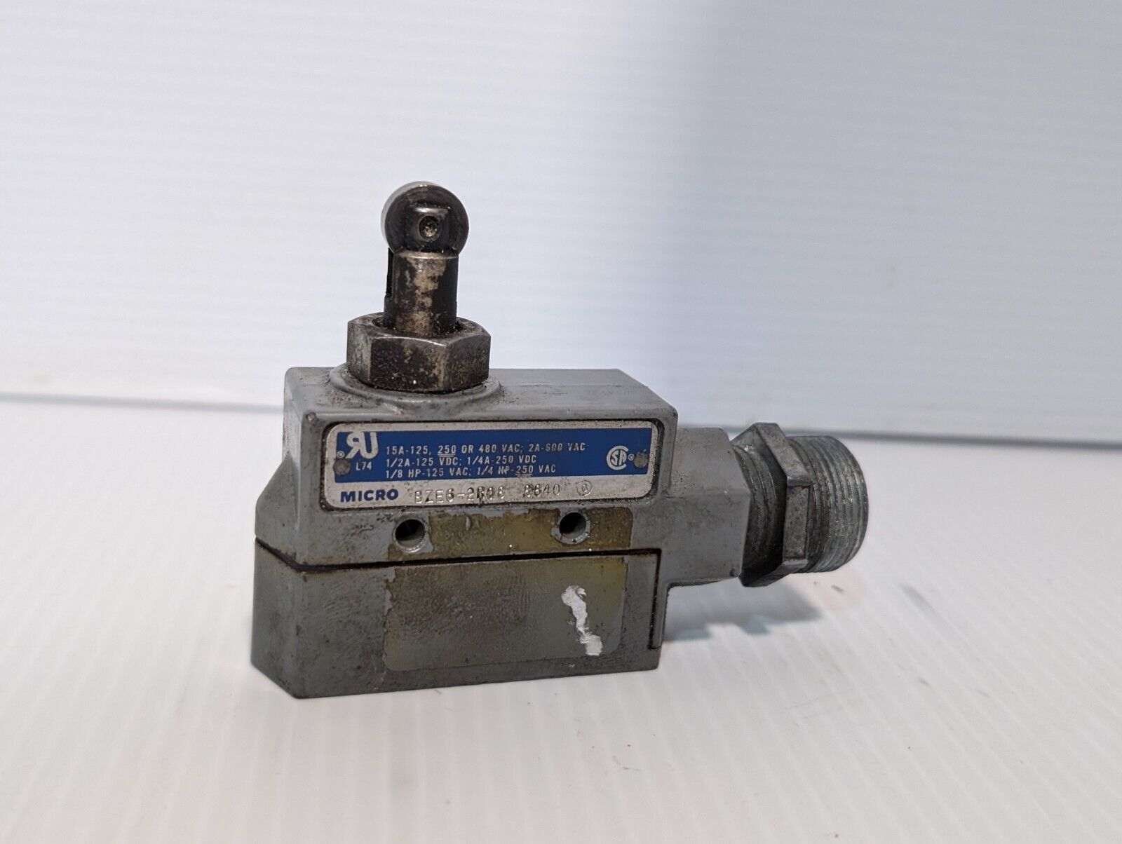 Yamatake Honeywell BZE6-2B06 Micro Switch/Limit Switch
