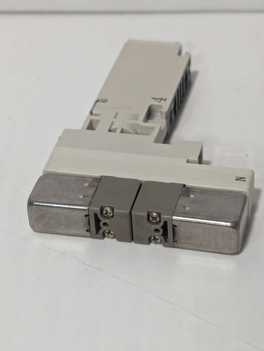 163K665H01 Manifold Valve With Rubber Seal - Free Shipping