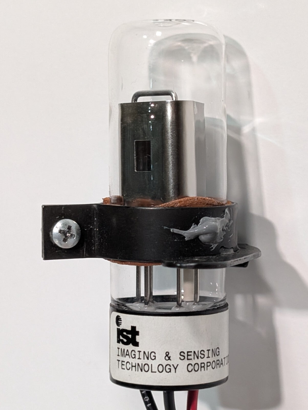 Imaging and Sensing Technologies 23882A Deuterium Lamp, for UV Spectroscopy