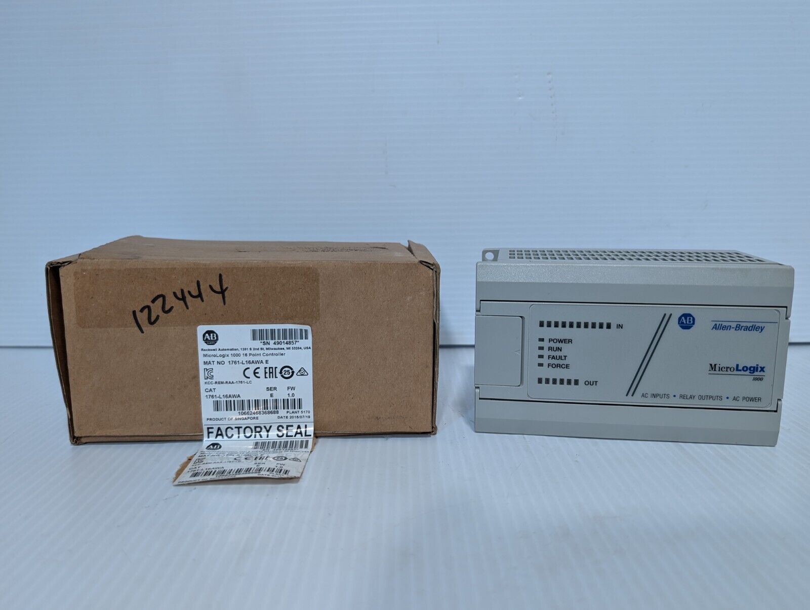 Allen Bradley 1761-L16AWA MicroLogix1000 16 Point PLC Controller - Free Shipping
