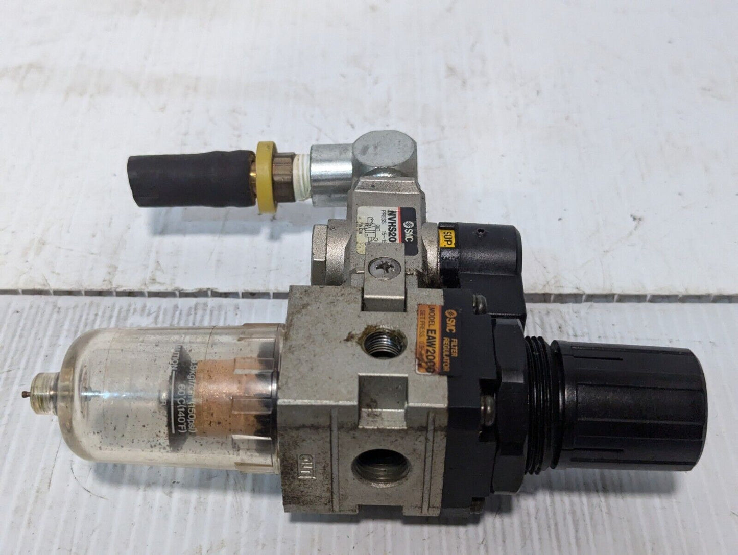 SMC Pneumatic Regulator Assembly w/ EAW2000 Regulator \ NVHS2000 Shutoff Valve
