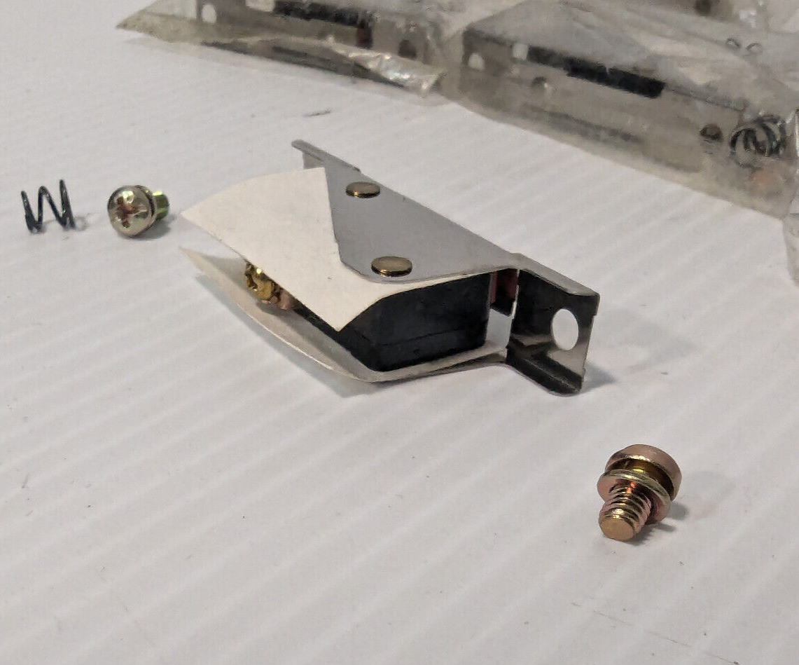 VB-S101N Omron Corporation limit switch with hardware -Free Shipping