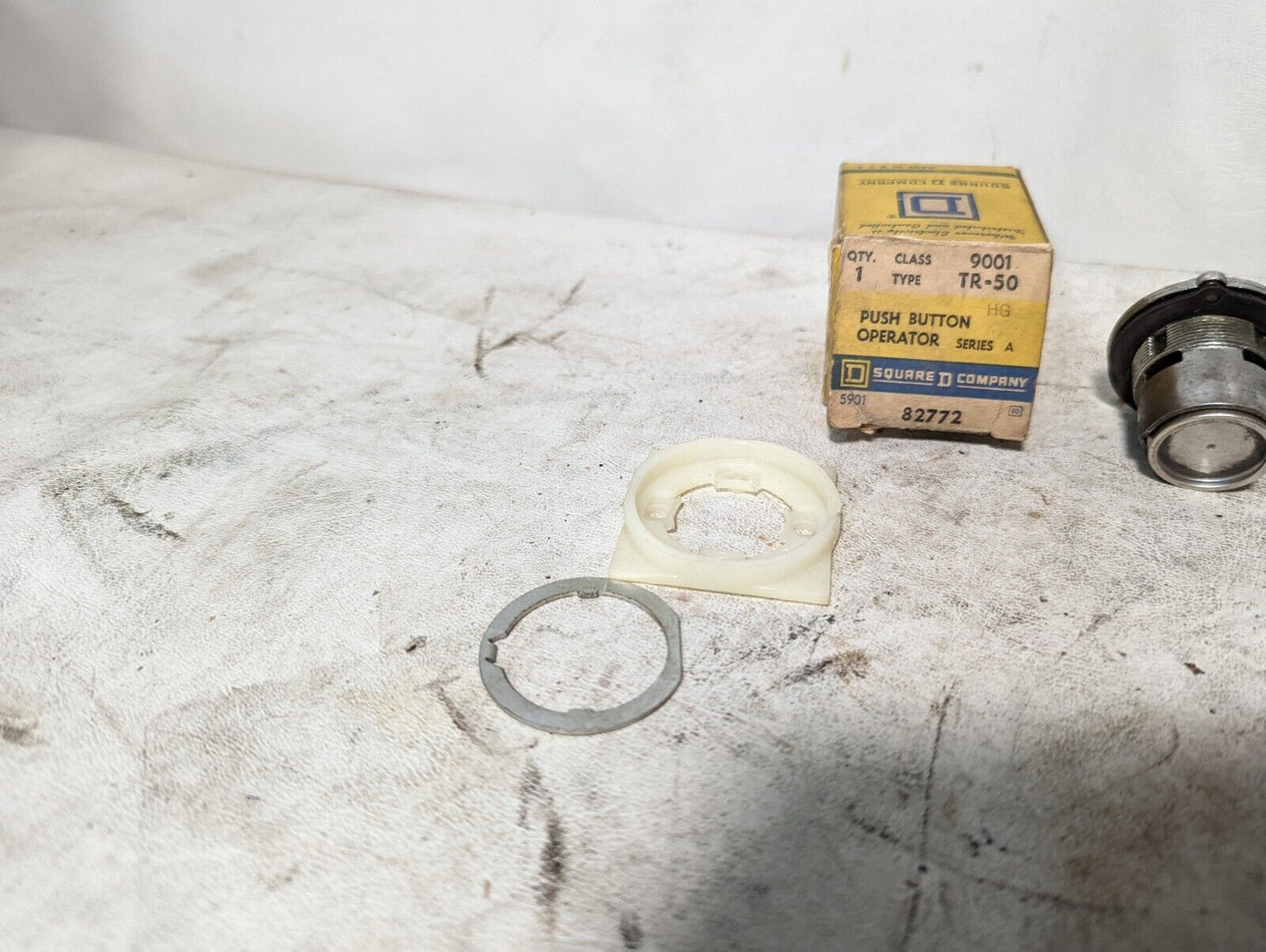 Square D 9001-TR-50 push button operator, ser. A, 82772