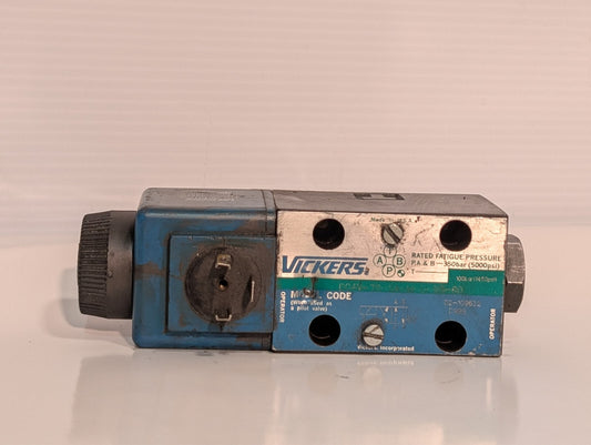 Vickers DG4V-3S-2A-M-U-B5-60 Solenoid Directional Control Valve 02-109632 ONLY