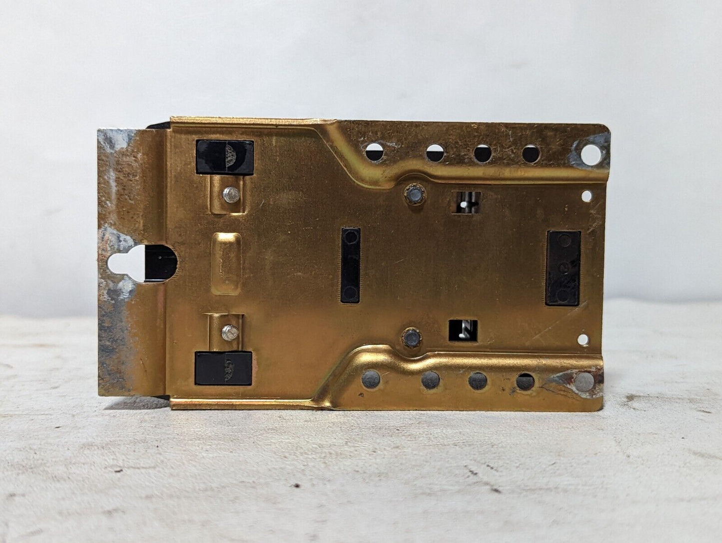 Allen Bradley 700-BR400A1 AC relay, 600VAC, 10A max, 76A86 110/120V coil