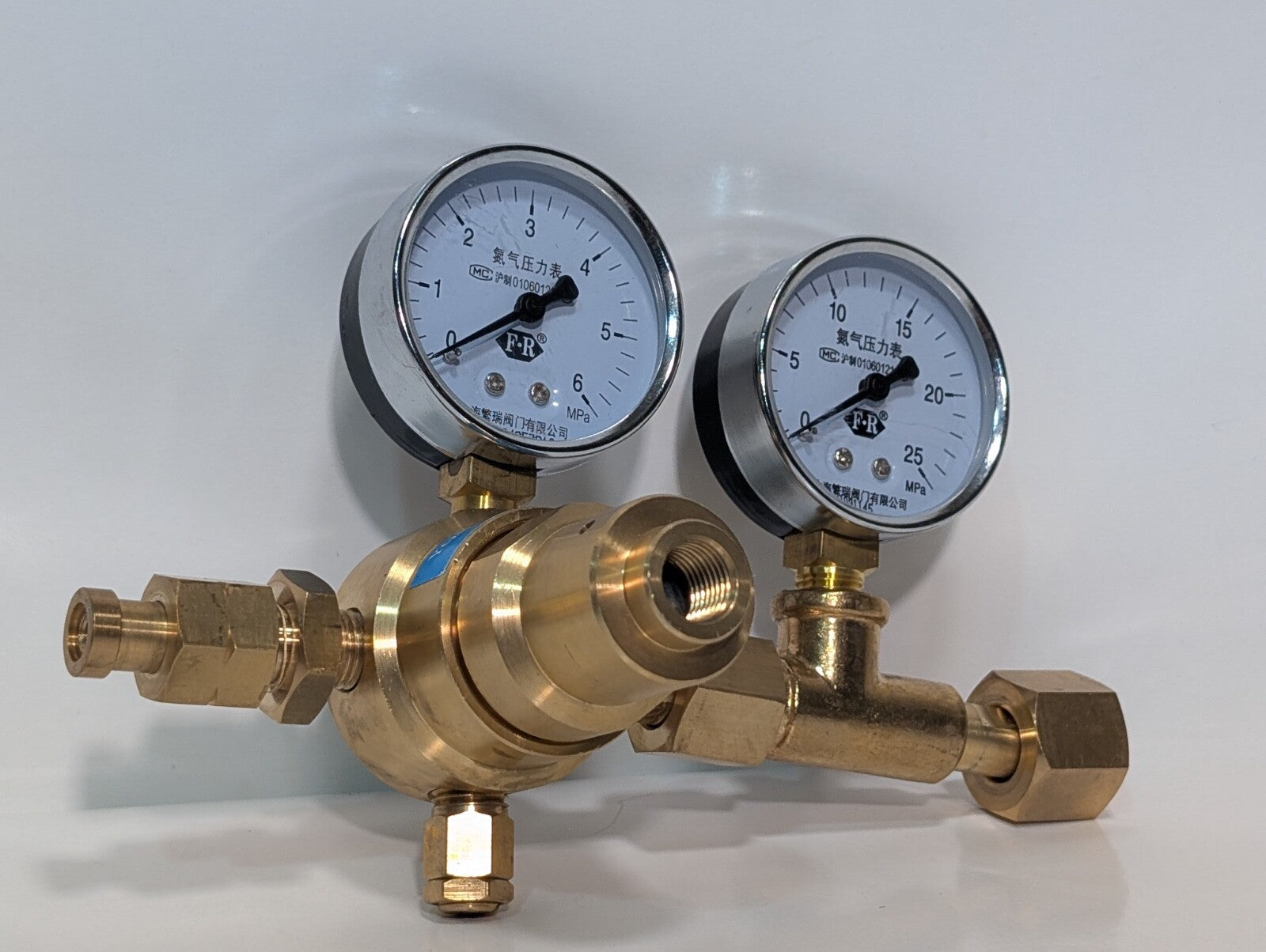 YDQ-370 High Pressure Nitrogen Pressure Reduction Valve Nitrogen Gas Regulator