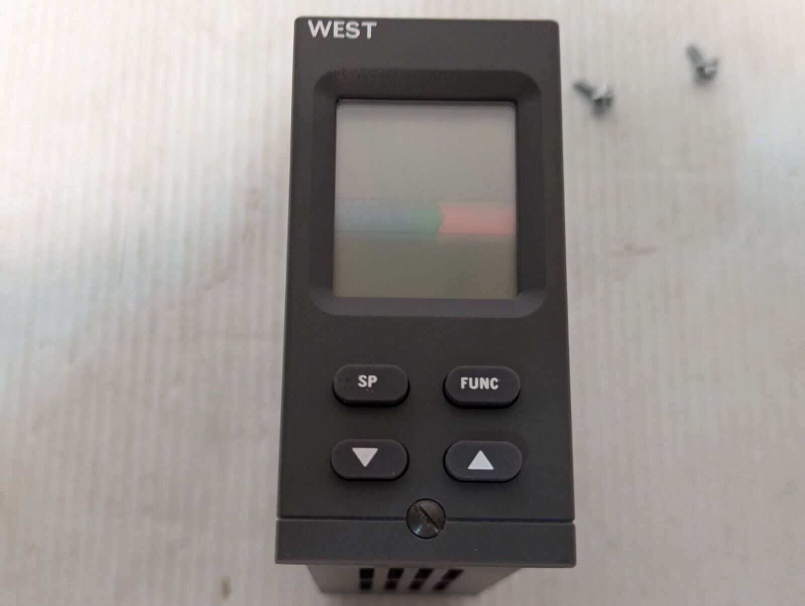 West M3300 L02 T1420 00 H10 Temperature Controller - Free Shipping+Returns