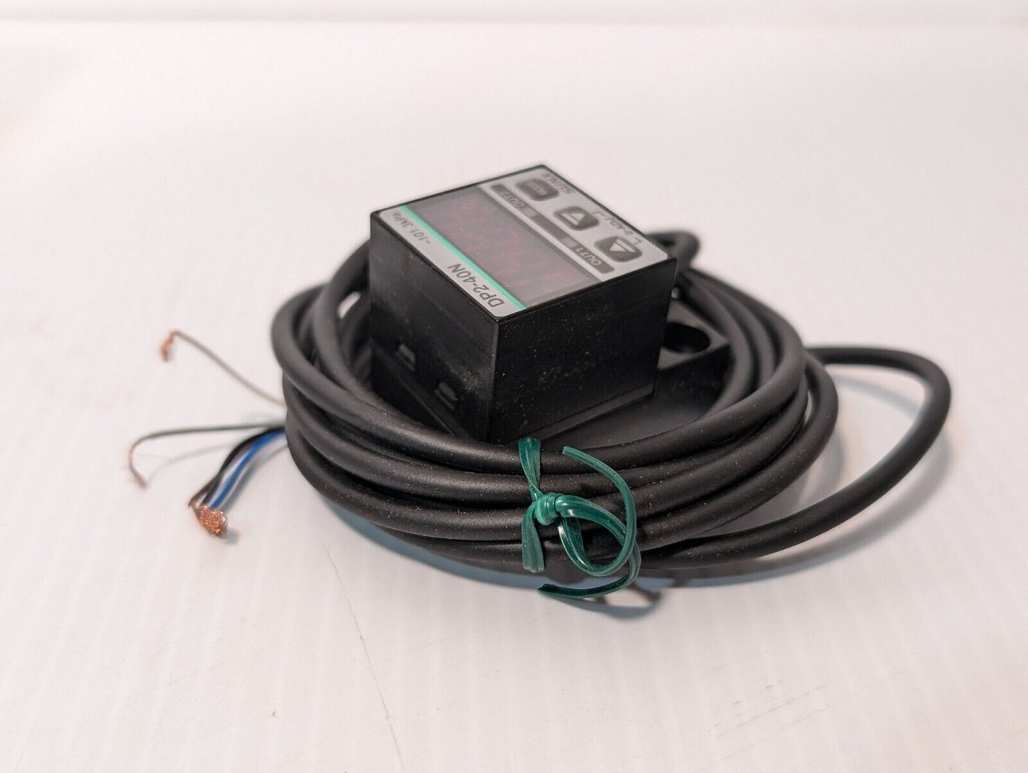 SunX DP2-40N Digital Pressure Sensor, LED display, -101.3kPa - Free Shipping