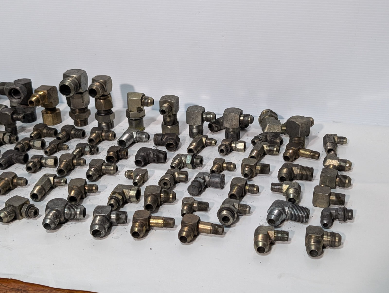 (225) Assorted 90 Degree Elbow Fitting and Adapters Male Female