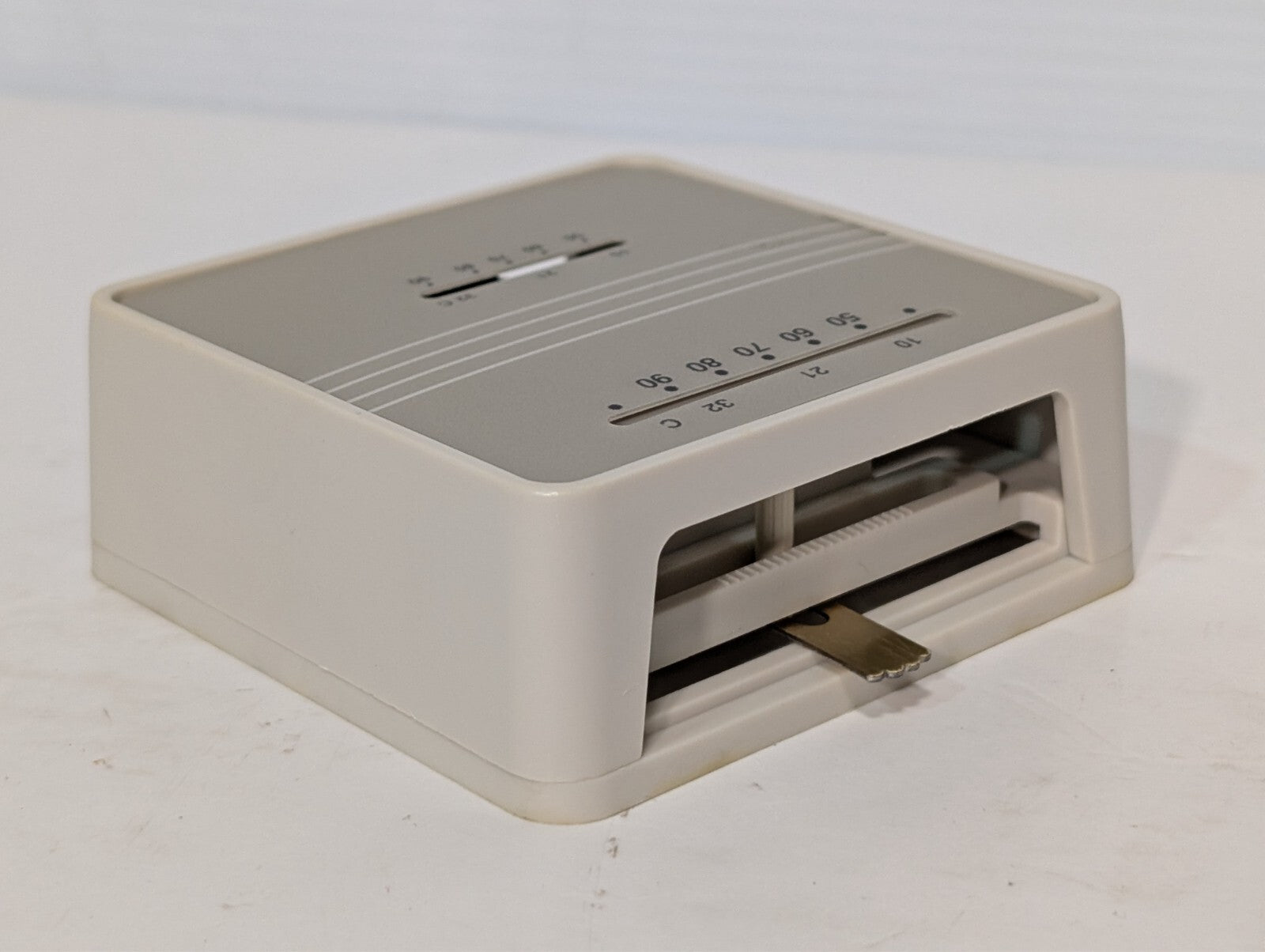 White Rodgers 1C20-1, Heating Thermostat, Low Voltage Snap Action, Model 7202