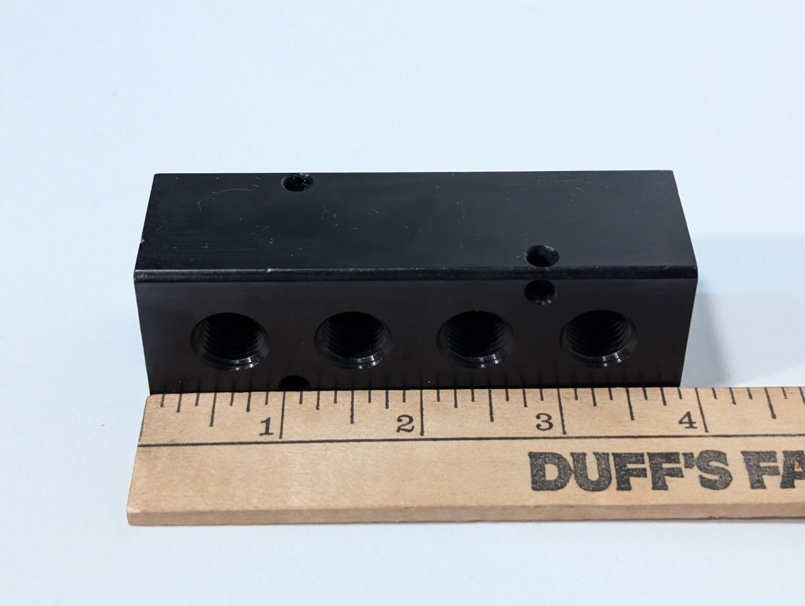 (4) Polyconn PCM20-250-04B Pneumatic Manifold 4x 1/4" NPT Out 3/8" NPT In