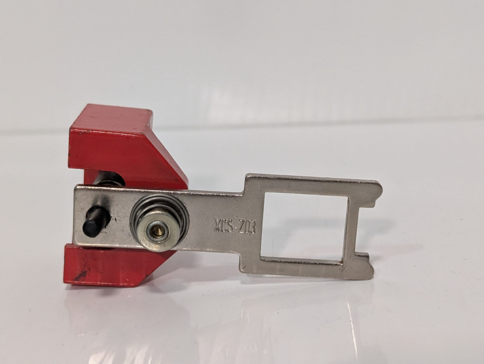 Telemecanique XCS-Z03 Electric Actuator -Use w\ XCSA XCSB & XCSE Safety Switches