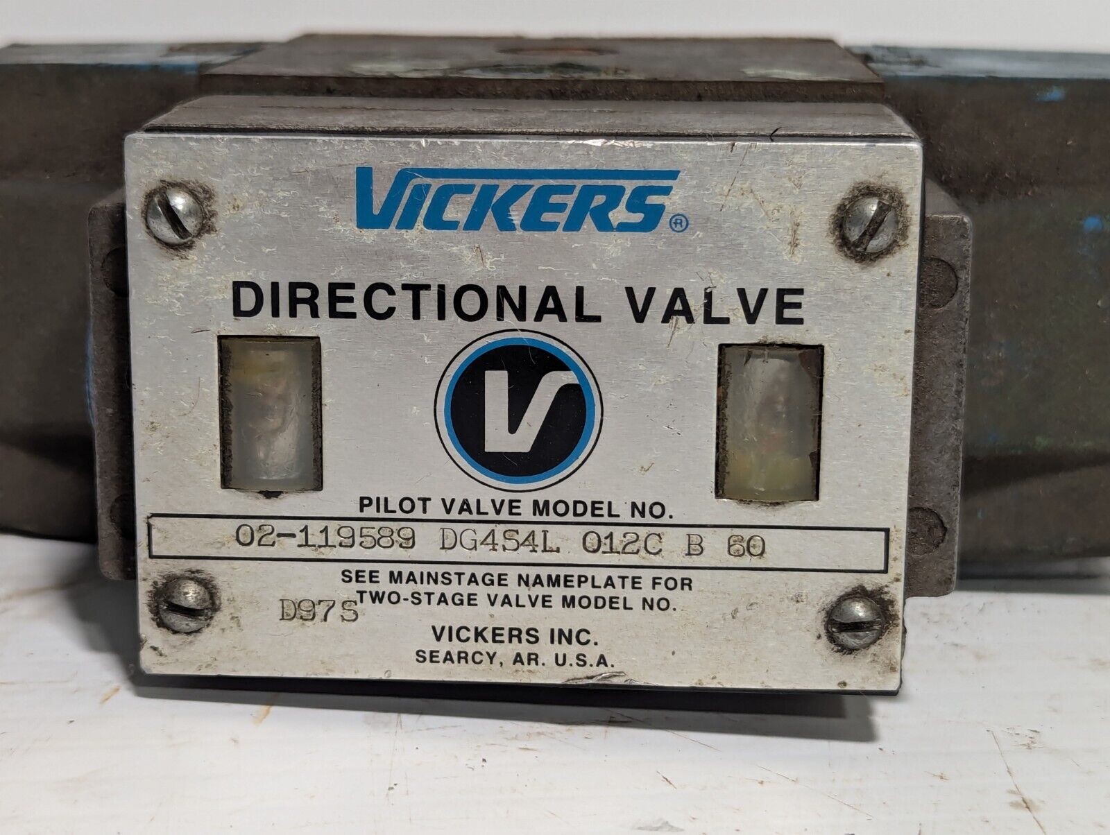Vickers DG4S4L-012C-B-60 Directional Solenoid Pilot Valve 95 LPM 35W