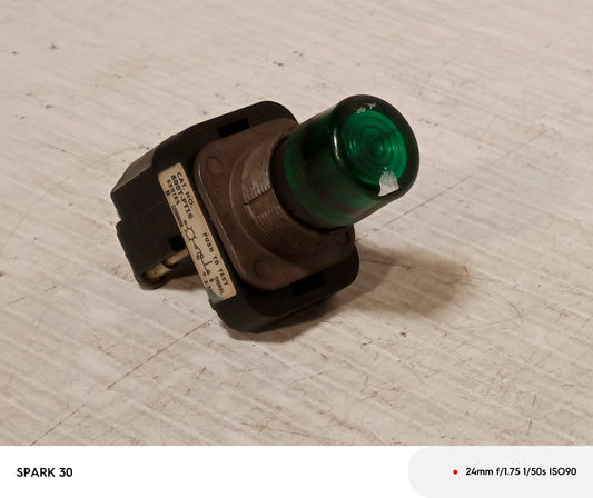 Allen Bradley 800T-PT16 Ser B Green Pushbutton Pilot Light 120V 800TPT16