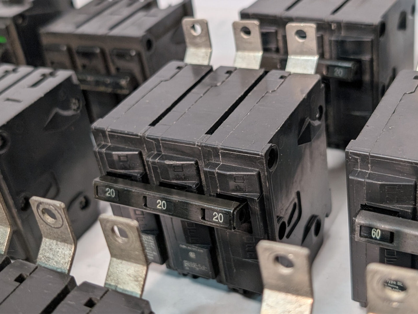 (19) Siemens 3-Pole Circuit Breakers, B- and BL- Type, 15A 20A 30A 40A 50A 60A