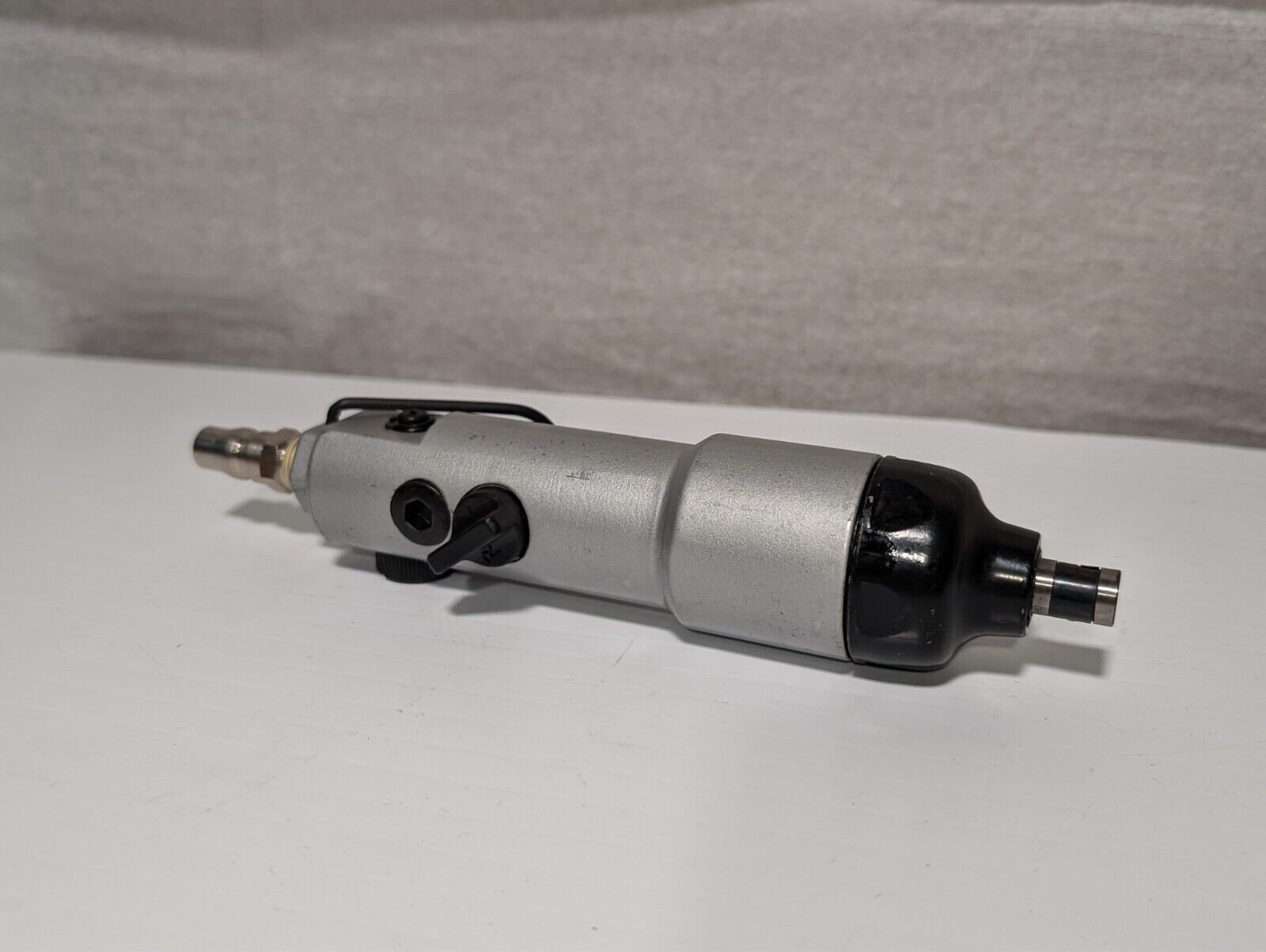 4-5M/M Pneumatic Screwdriver (Chinese Brand, Used From Working Environment)