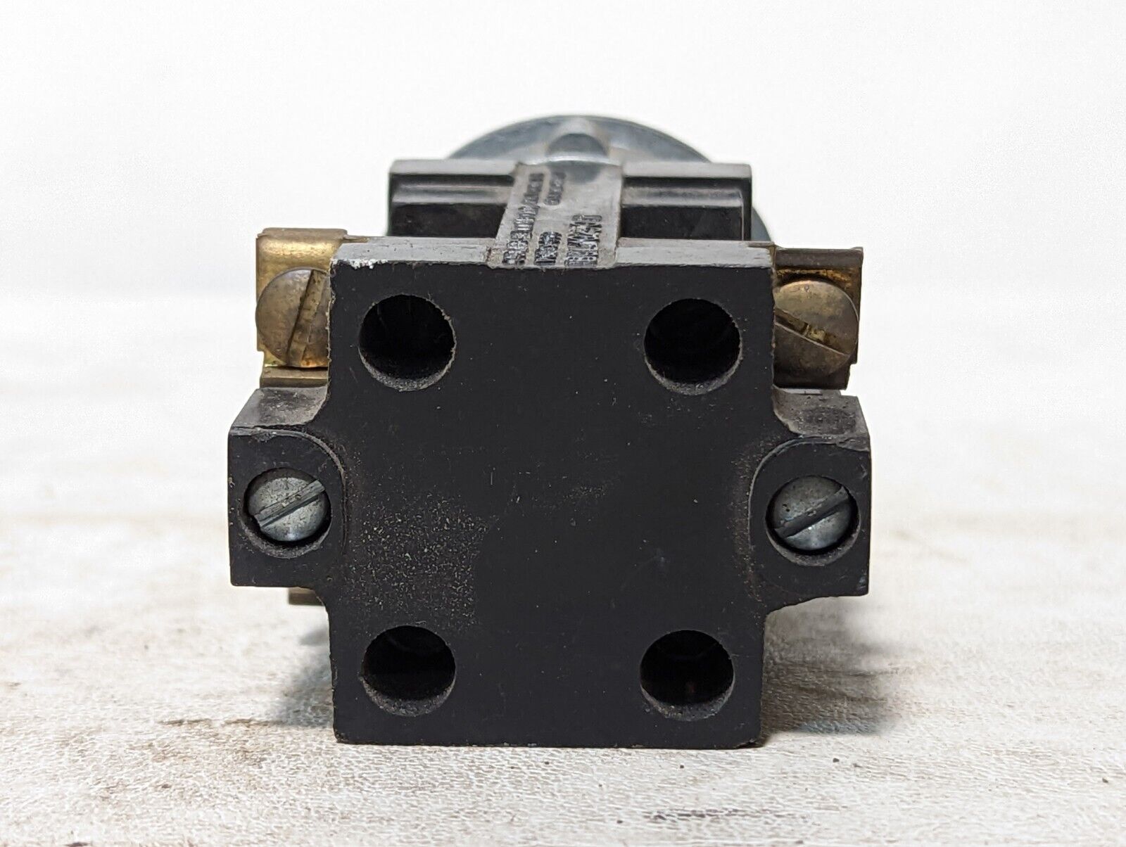 Cutler-Hammer 10250H heavy-duty pushbutton switch