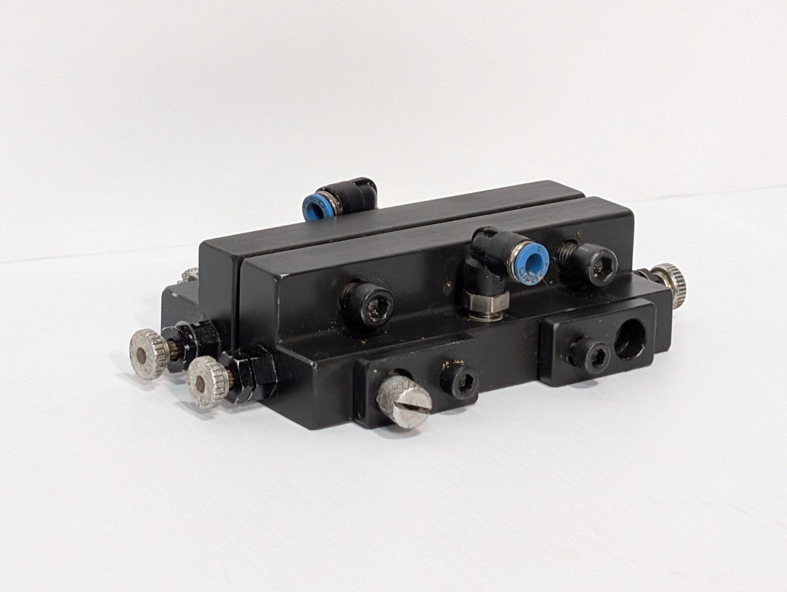 Solenoid Manifold Valve, 6.5", unlabeled and no markings