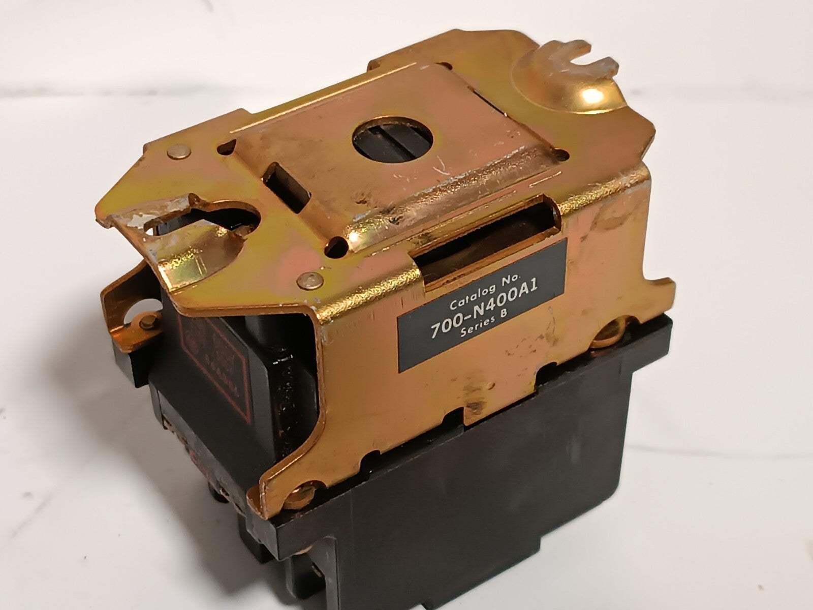 (2) ALLEN BRADLEY 700-N400A1 Ser. B Bulletin 700 Control Relay