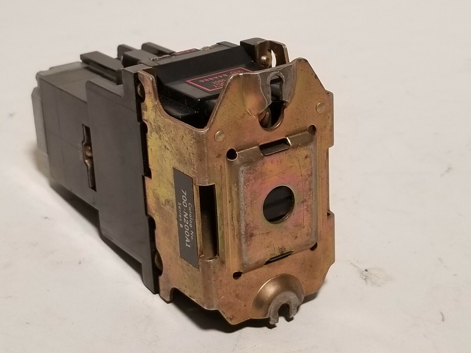 Allen Bradley 700-N200A1 Relay with 700-NT Timing Relay, 110/120VAC coil