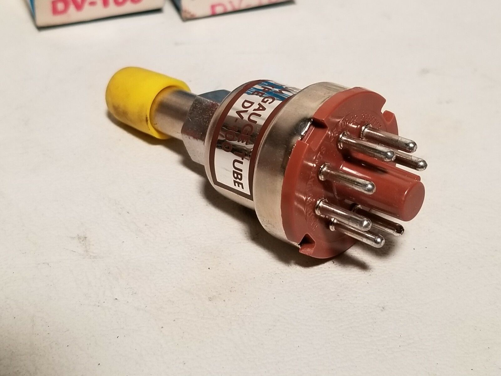 Teledyne Hastings-Raydist vacuum gauge tube, DV-100