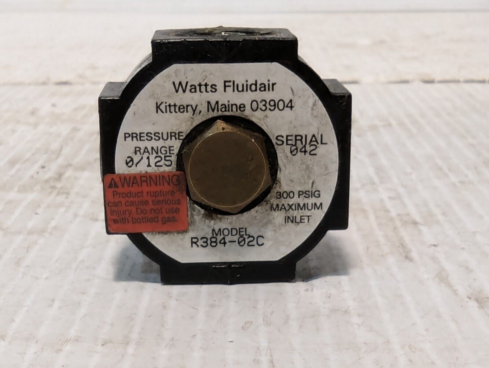 WATTS R384-02C 1/4in 0/125 PSI MINATURE REGULATOR - Free Shipping