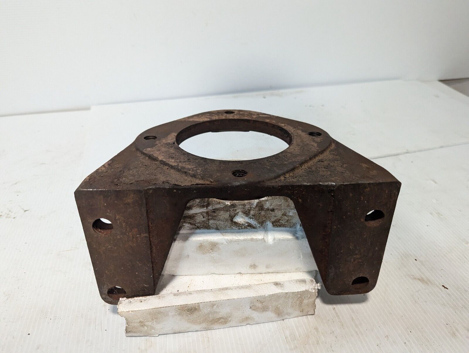 Vickers 205077 Foot Bracket Mount PAIR for Hydraulic Vane Pump - Free Shipping