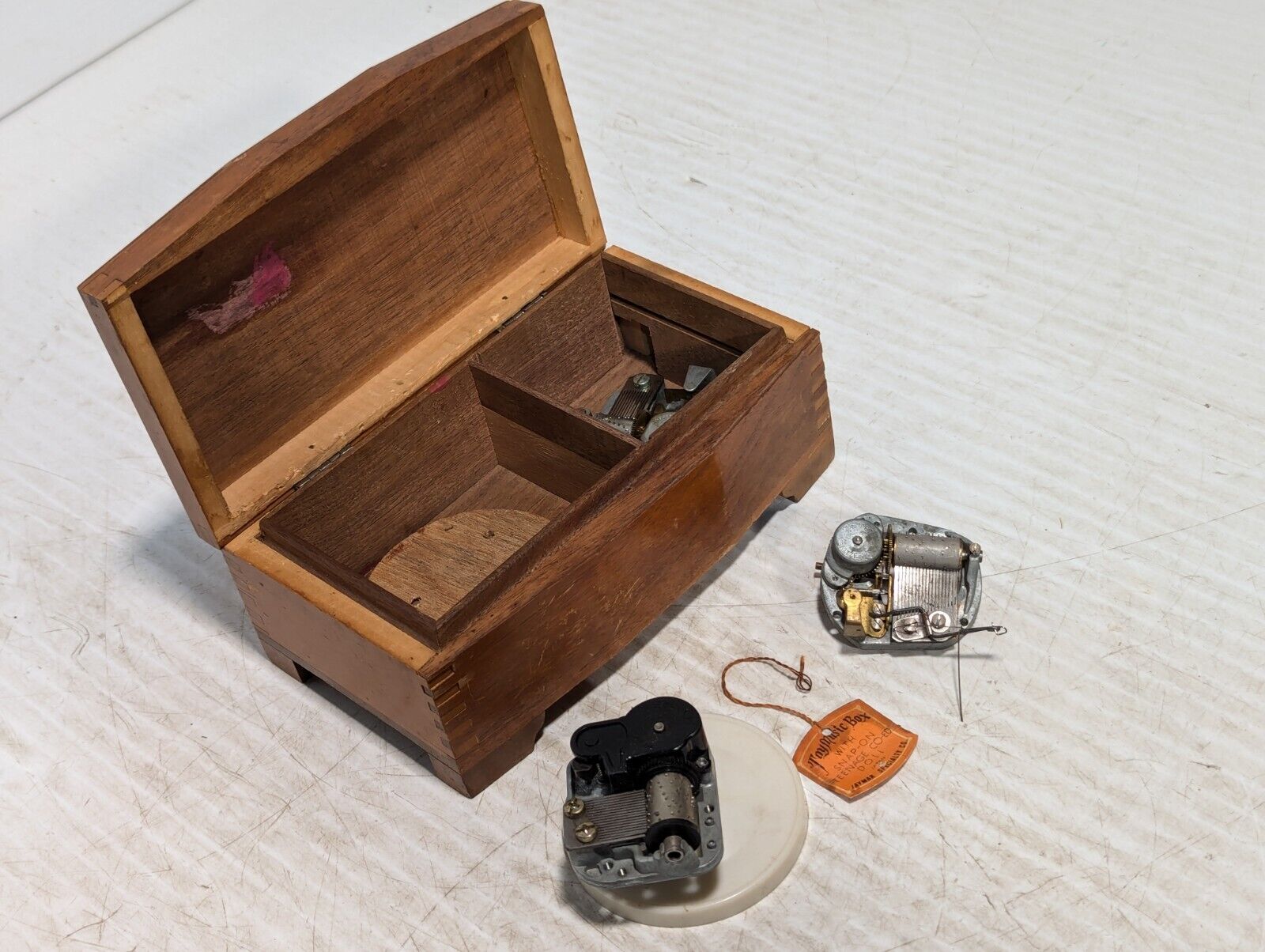 Tony's Vintage Wooden Music Box parts as shown, incomplete - Free Shipping