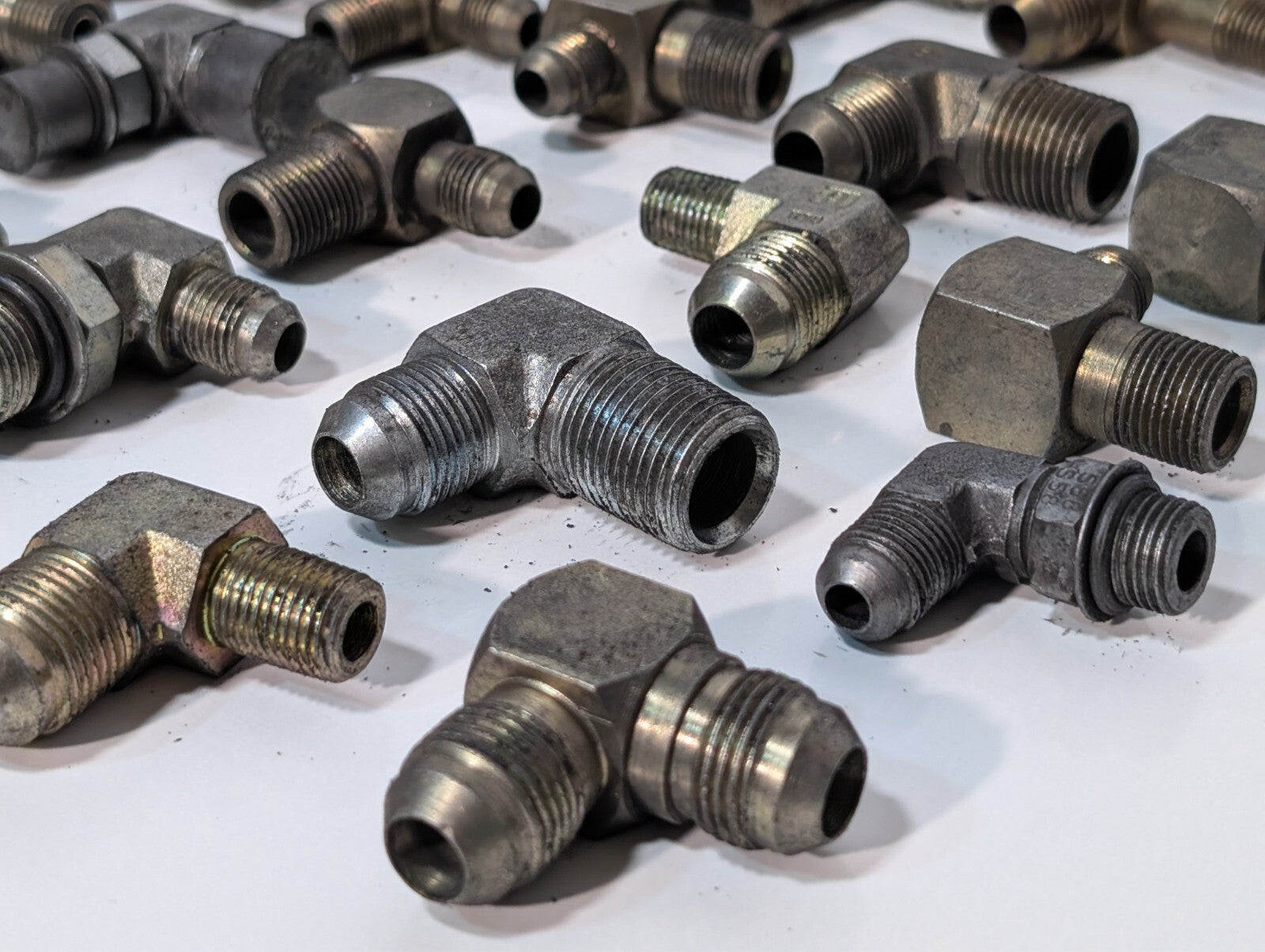 (225) Assorted 90 Degree Elbow Fitting and Adapters Male Female