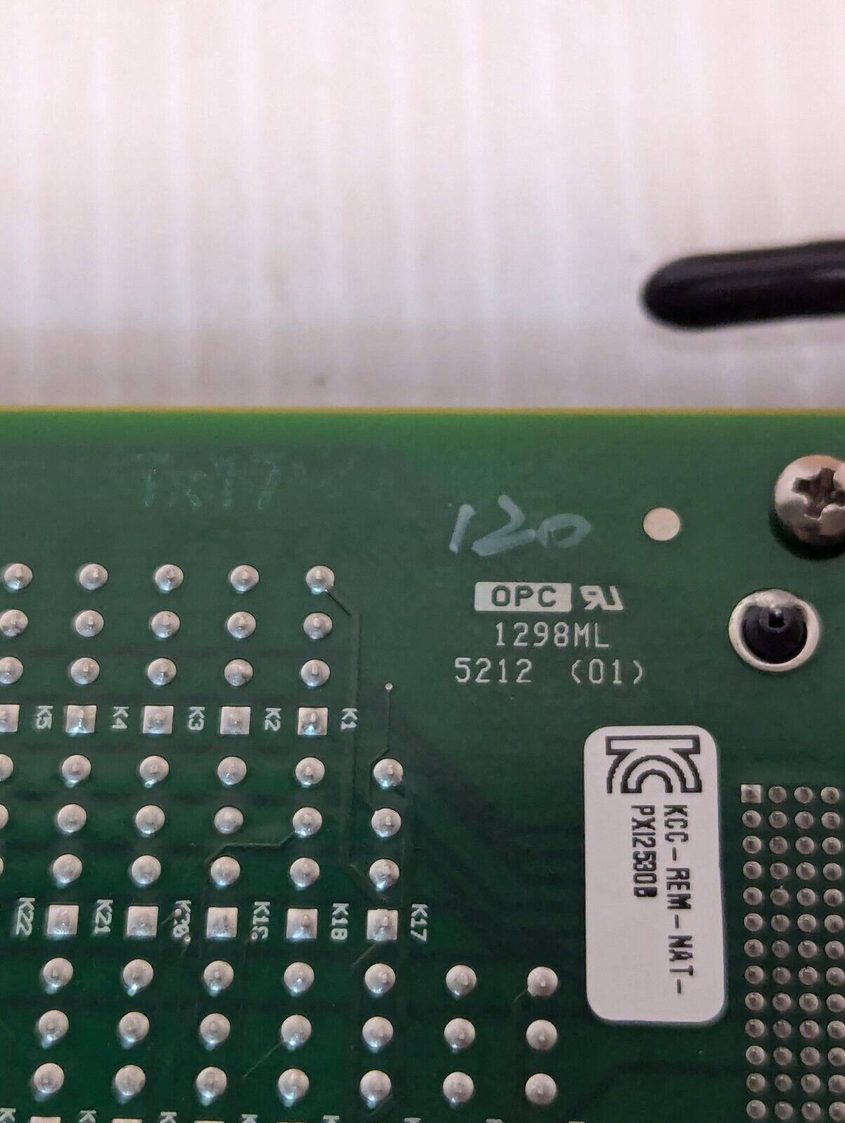 National Instruments PXI-2530B 128-channel reed relay, high-density multiplexer