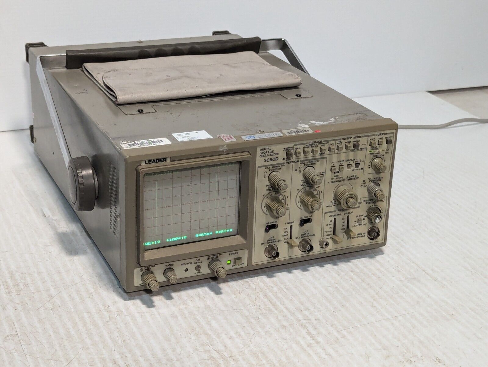 Leader Japan Digital Storage Oscilloscope 3060D 90-250VAC -Free Shipping