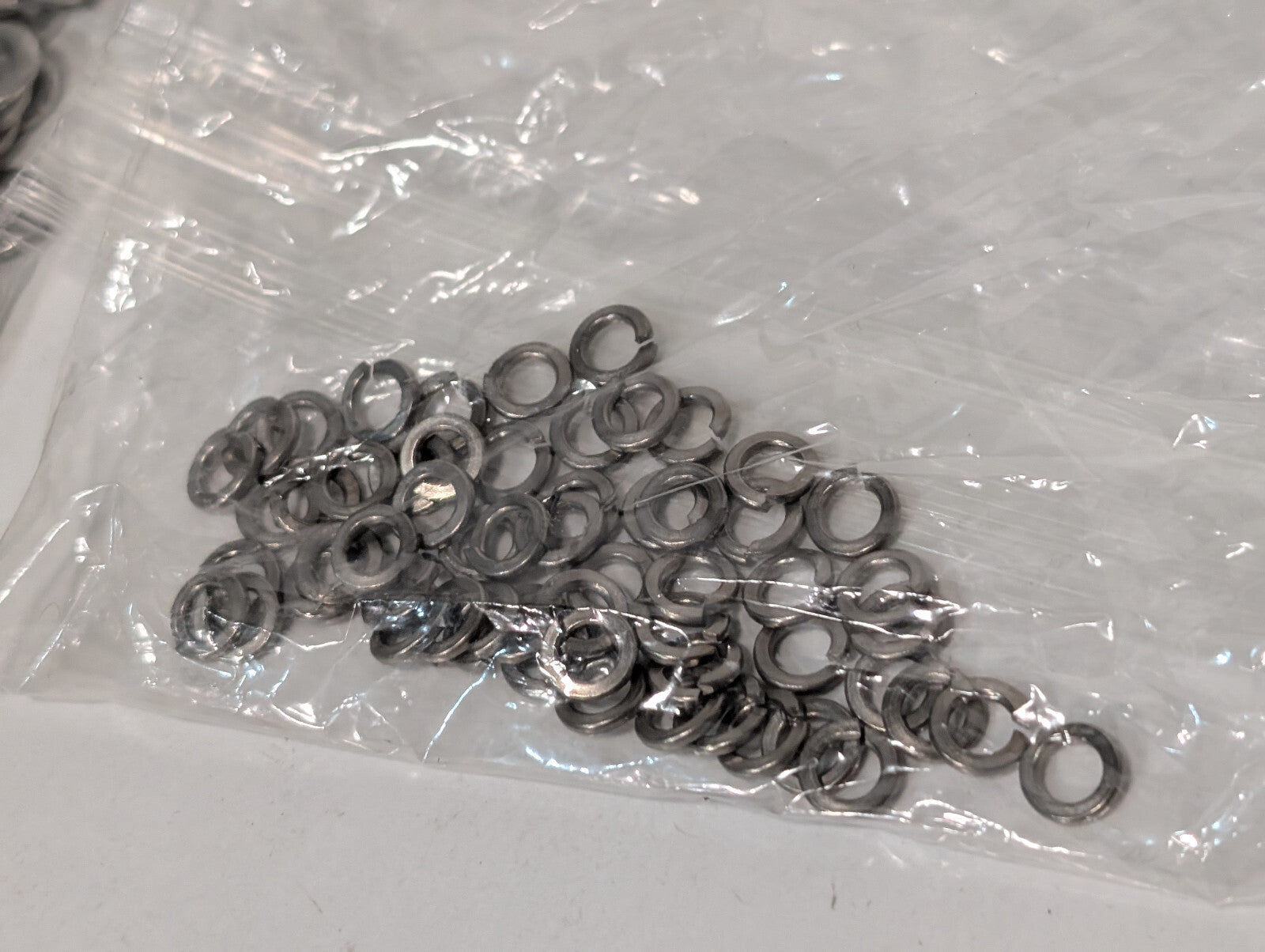 1000+: Asstd Findings, Insulators, Washers, Bushings, Spacers, Industrial, Craft