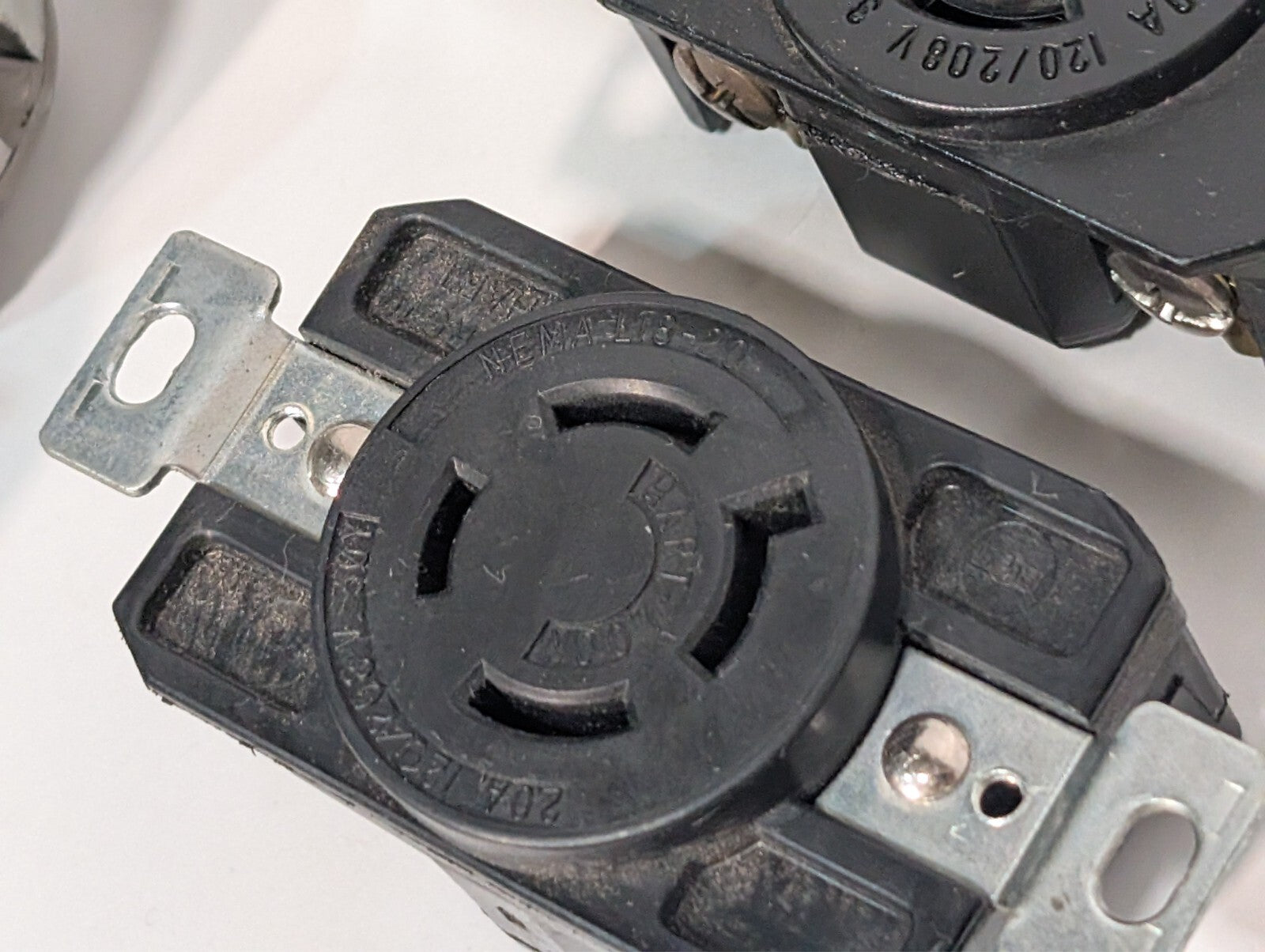 (25) Electrical Plugs Incl. NEMA L-18-20-R