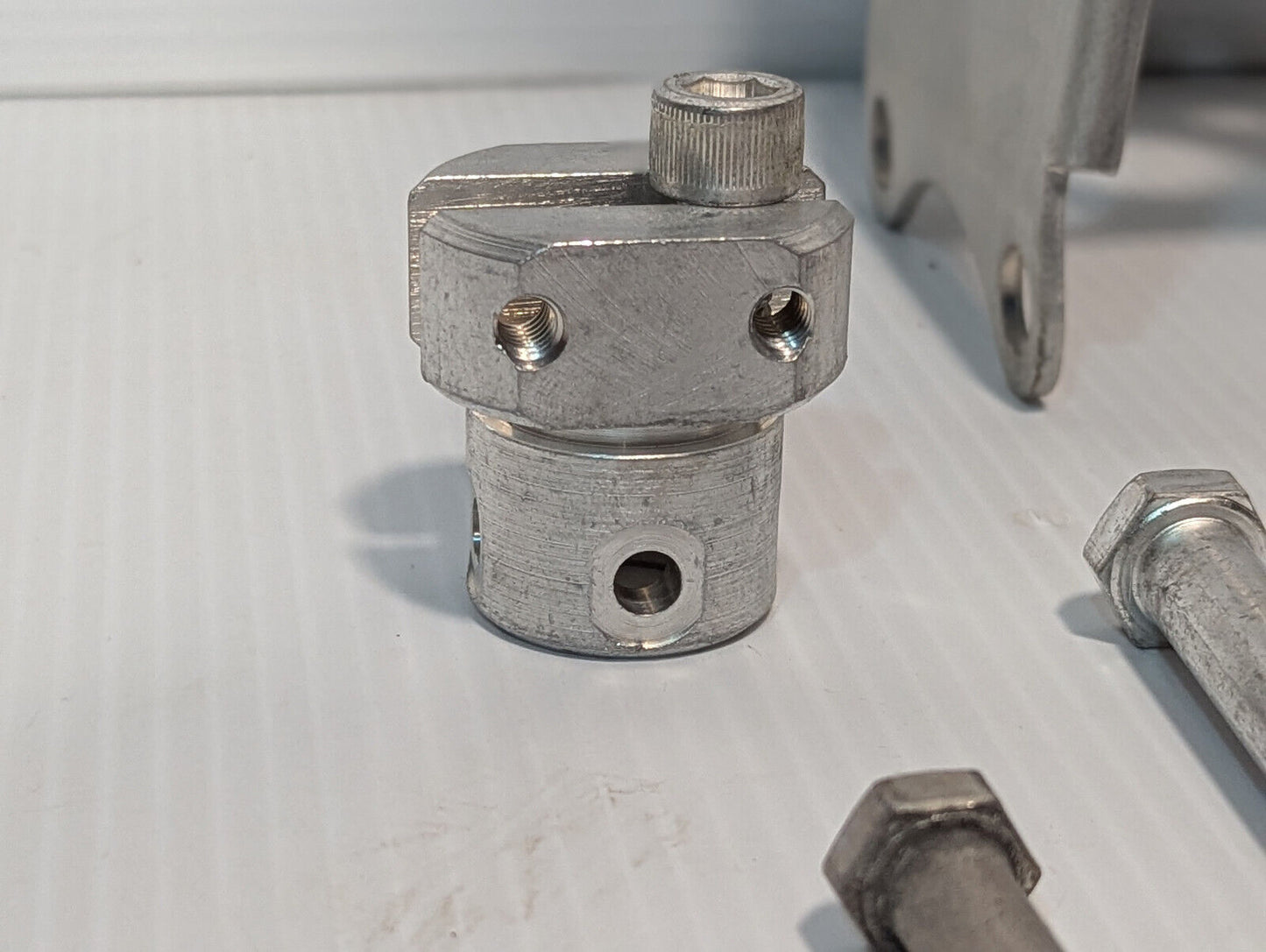 Whitey Co. MS-MB-68 Actuator Mounting Bracket Kit 68 series -Free Shipping