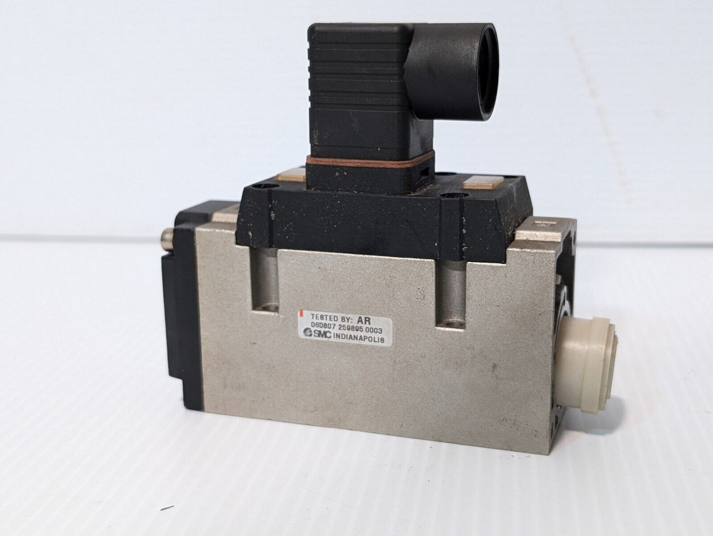 SMC NVFS4110-5DZ Solenoid Valve, Coil: 24VDC - Free Shipping