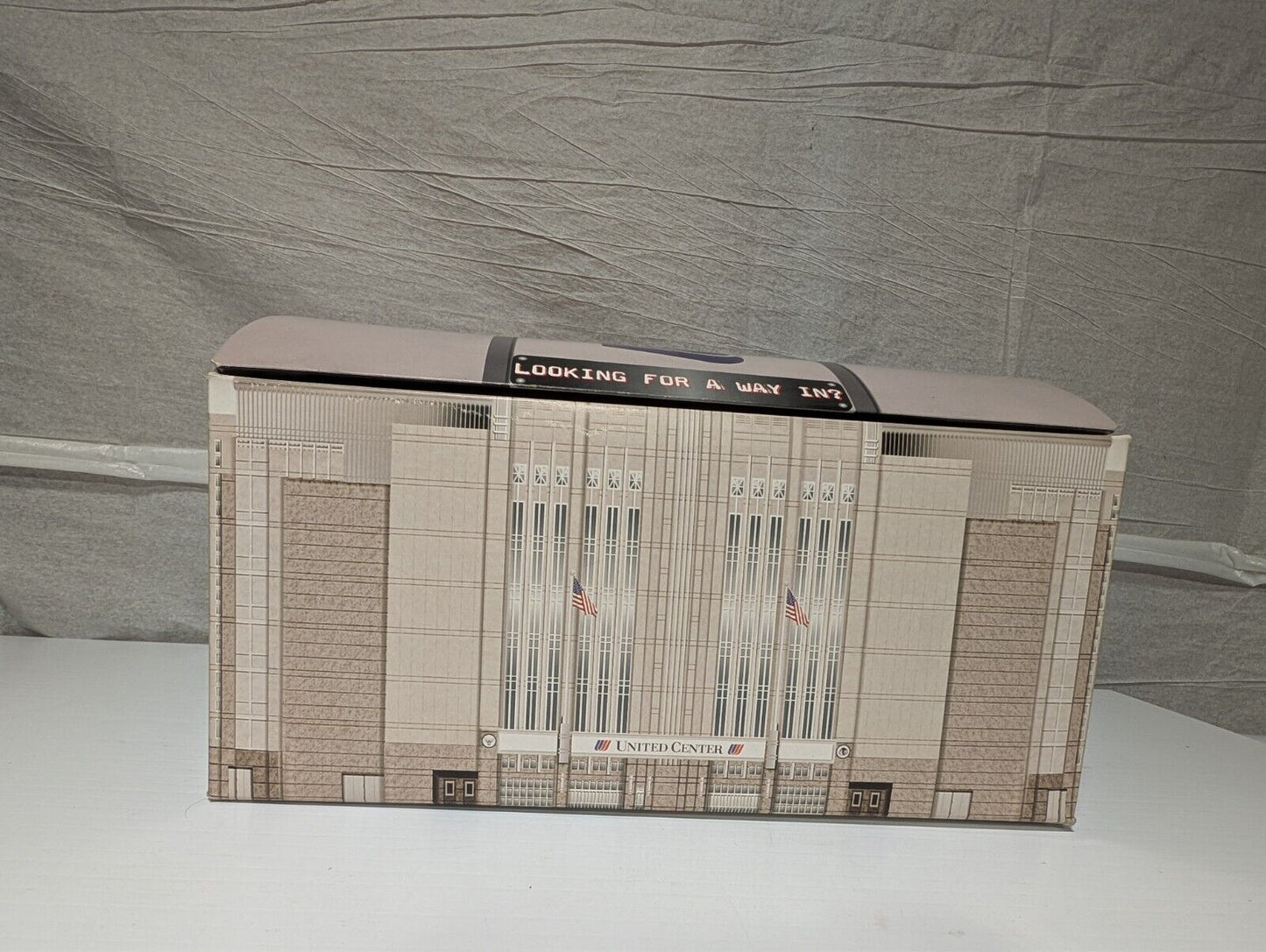 United Center Replica Stadium Chicago Bulls Blackhawks DNC Fold-Out