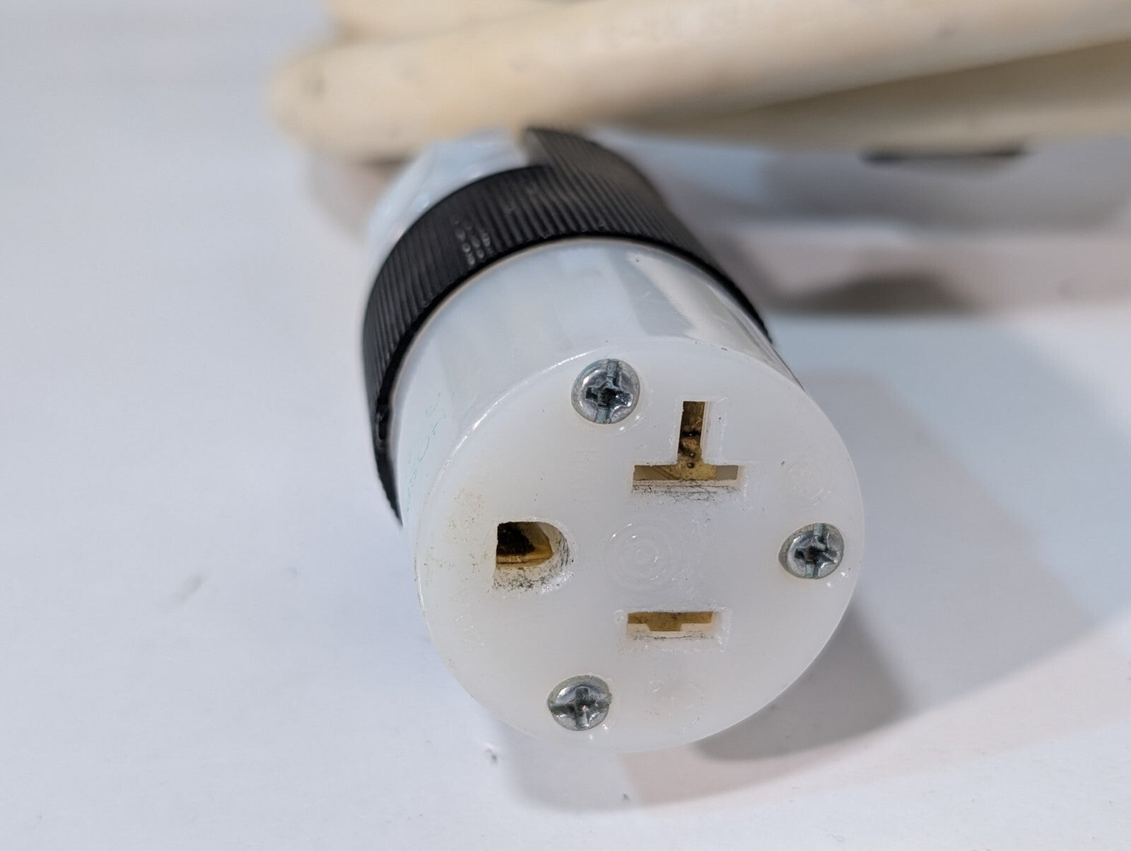 (6) Hubbell HBL8319C Insulgrip Hospital Grade Outlet Receptacle with Wiring Etc